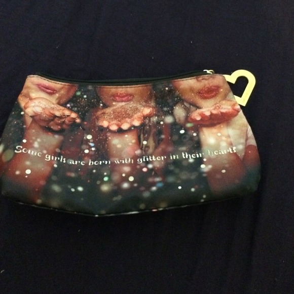 Bath and body works make up bag