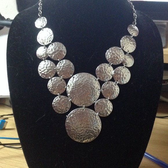 Pretty silver necklace