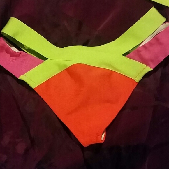 BANDAGE BIKINI - Picture 3 of 4