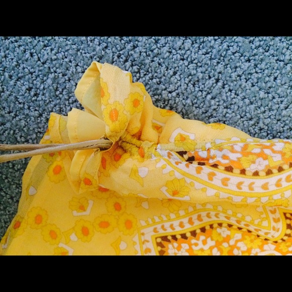 Adorable, brand new, Indian-inspired silk top! - Picture 4 of 4