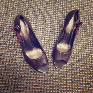 🎀 Antonio Melani Peep Toe Brown Heels