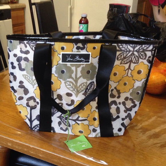 Authentic Vera Bradley Small Mesh Tote. (Go Wild)