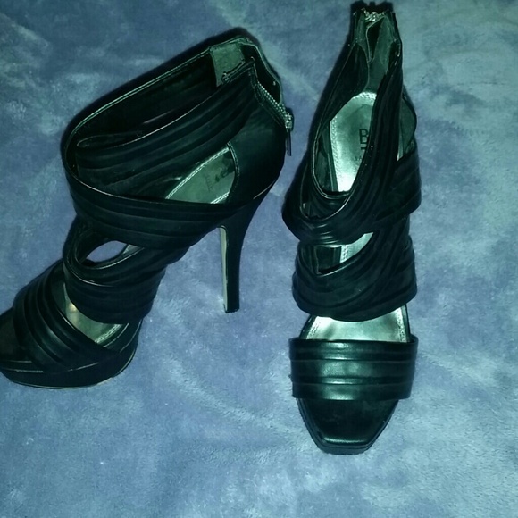 Sold! - Picture 3 of 4