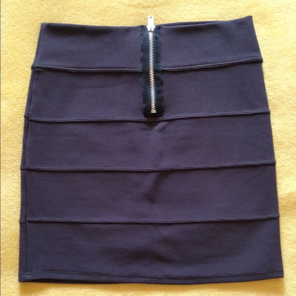 Grey bodycon, bandage mink skirt - Picture 2 of 3