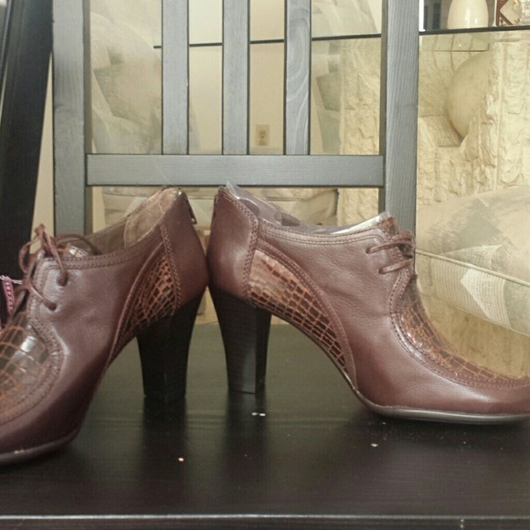 reduced Brown lace up shoes - Picture 2 of 4