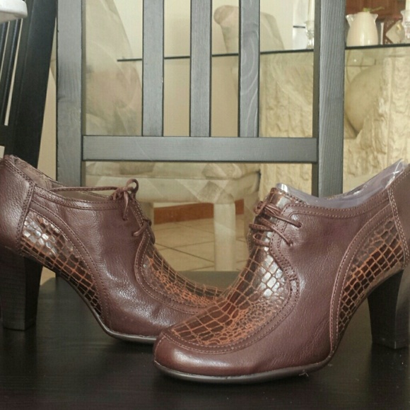 reduced Brown lace up shoes - Picture 3 of 4