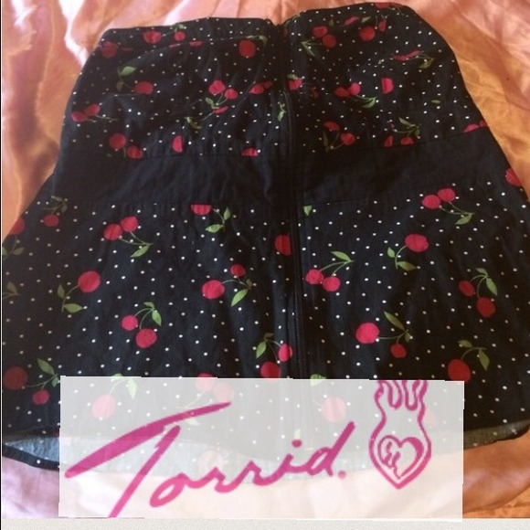 Cherry tube top