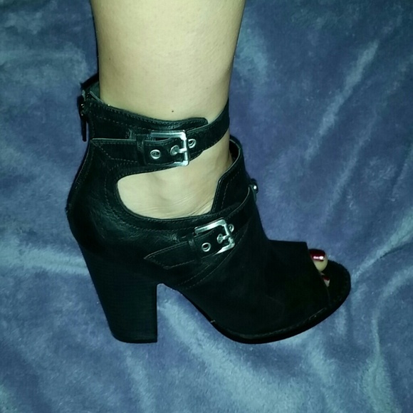 Sold! - Picture 3 of 4