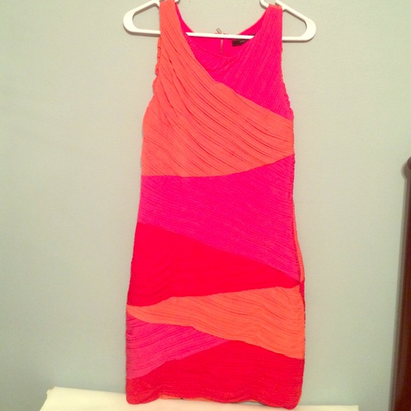 BCBGMAXAZRIA Bright Bandage wrapped dress!
