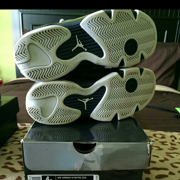 📍SOLD📍 - Picture 3 of 3