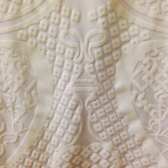 Cute dress - Picture 2 of 3