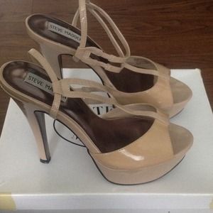 Steve Madden Nude Heels