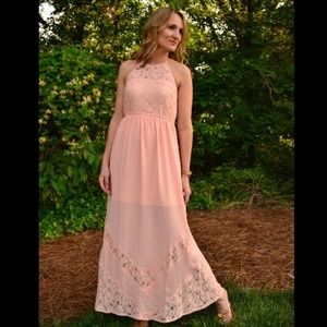 Brand NEW peach summer MAXI dress with lace