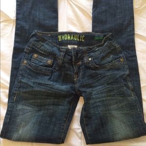 Straight leg hydraulic jeans