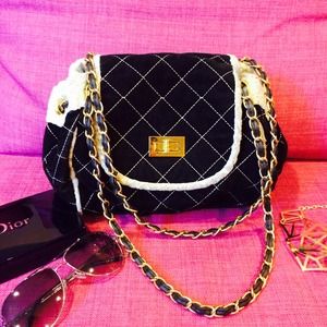 🚫SOLD🚫Vintage Black Velvet Handbag