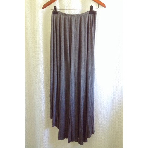 🎉HOST PICK Brandy Melville Hi-Low Skirt - Picture 2 of 4