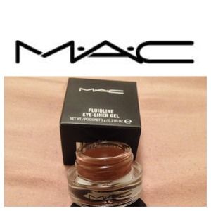 MAC Gel eyeliner in Dipdown