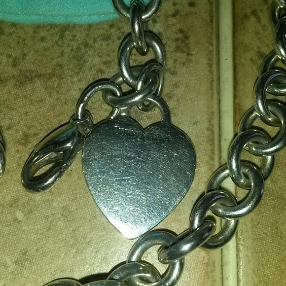SOLD Tiffany & Co. Necklace and Bracelet Bundle - Picture 2 of 3