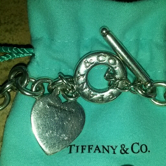 SOLD Tiffany & Co. Necklace and Bracelet Bundle - Picture 3 of 3