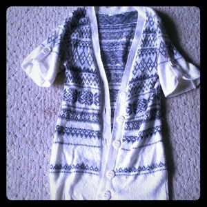 White and gray pattern cardigan