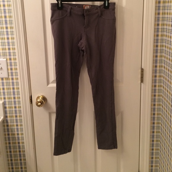 Grey stretchy pants