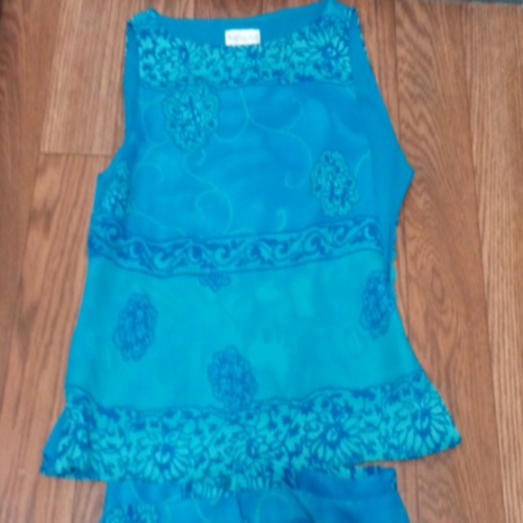 2-pc skirt set - Picture 1 of 4