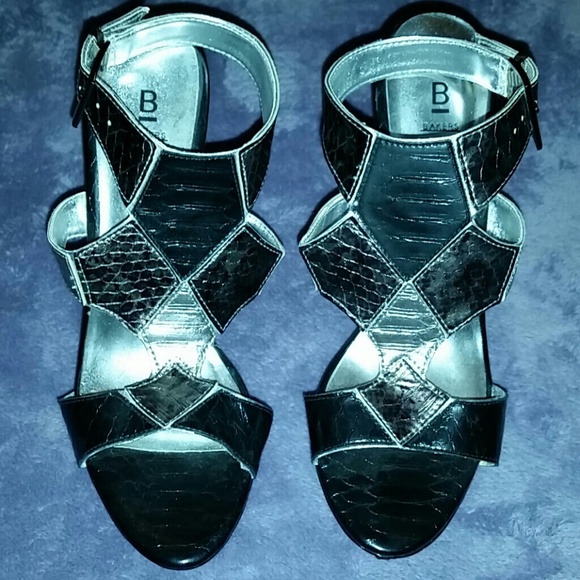 Sold! - Picture 3 of 4