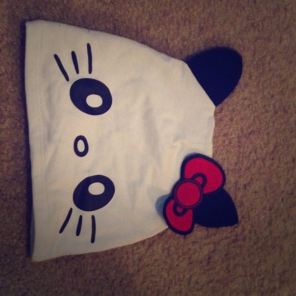 Traded 😄💕👏 Hello kitty Beanie