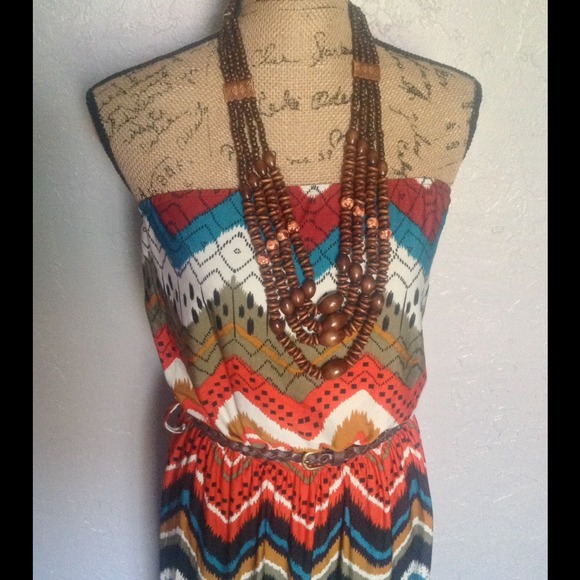 Reduced price!!!  Chevron Strapless Dress. NWOT - Picture 4 of 4