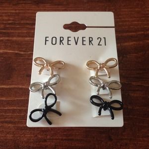 🎀Bundled🎀Adorable bow earring set! NWOT