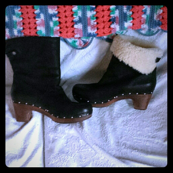 Ugg boots size 12