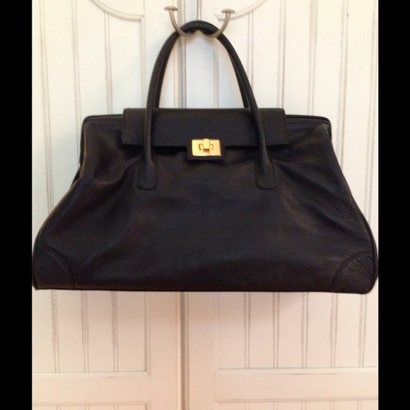 Valerie Steven black genuine leather handbag