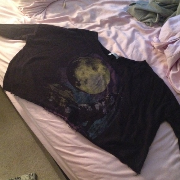 black cropped long sleeve