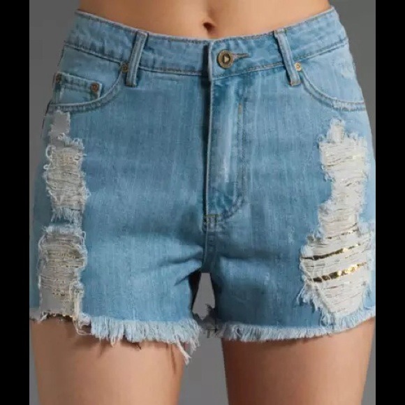 high waist destroyed denim shorts (light wash) - Picture 3 of 4