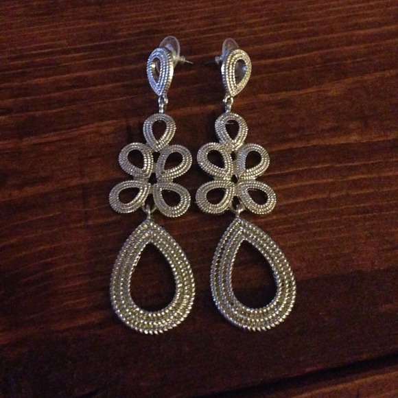 Stunning Statement Earrings!