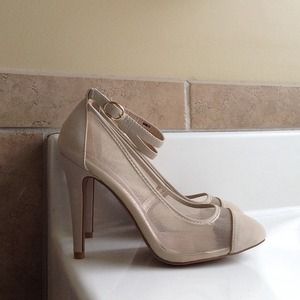 Mesh single sole pumps