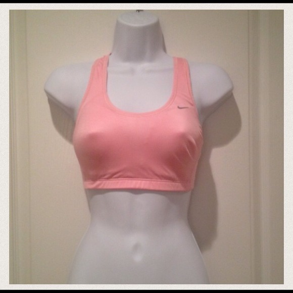 pink nike sports bra never worn