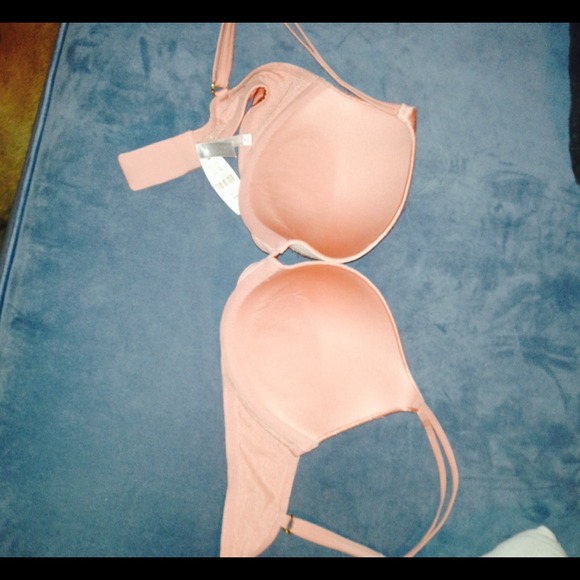 SALE!! Peach terra cotta colored w/ lace push up-- - Picture 2 of 2