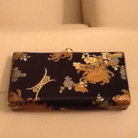 Satin chinoiserie clutch