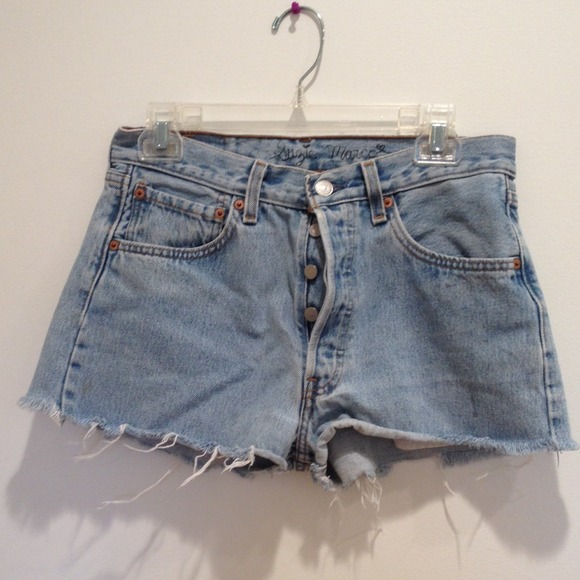 Cutoff denim shorts