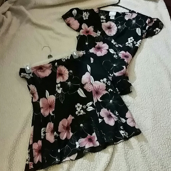 Really cute top and skirt set