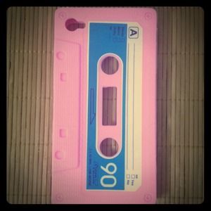 IPhone 4S cassette tape cover