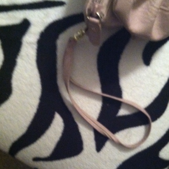 Pink bow wallet - Picture 2 of 2