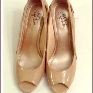 Nude Colored "Life Stride Soft System" Heels