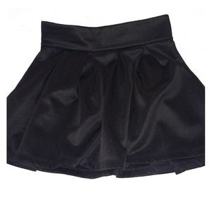 Black pleated skater skirt