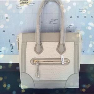 New! Perfect Beige Snake Tote Handbag