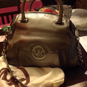 Stunning absolutely gorgeous LE Michael Kors Purse