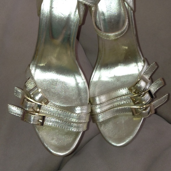 Sexy Shoes 🌟 - Picture 3 of 4