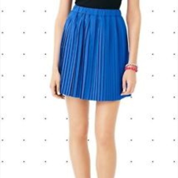 Kate Spade Neat Pleat Short Skirt - Picture 2 of 4