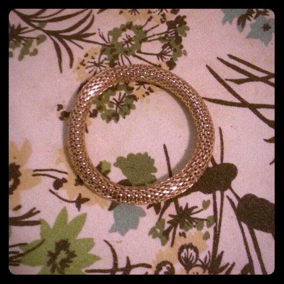 Gold bracelet